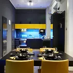 Location Yellow-black Lejlighed *