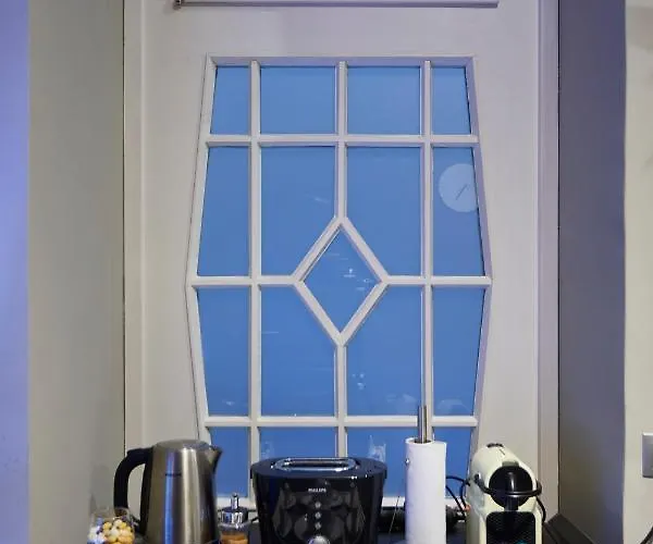 Location Yellow-black Apartament Budapesta