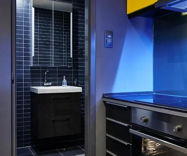 Location Yellow-black Apartament