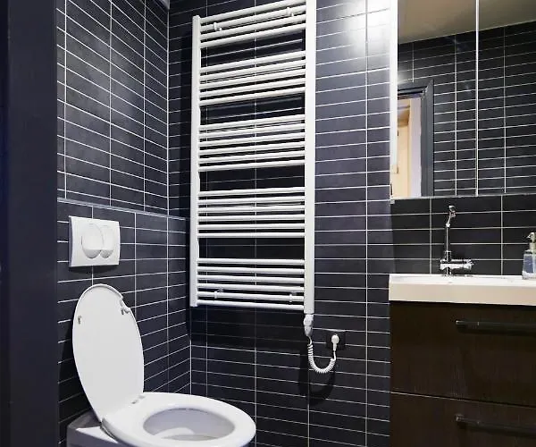 Location Yellow-black Budapesta