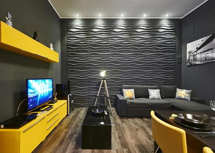 Daire Location Yellow-black Budapeşte
