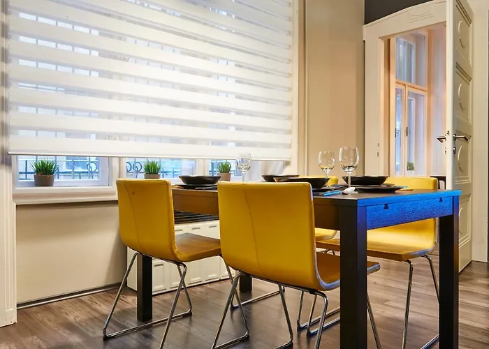 Location Yellow-black *