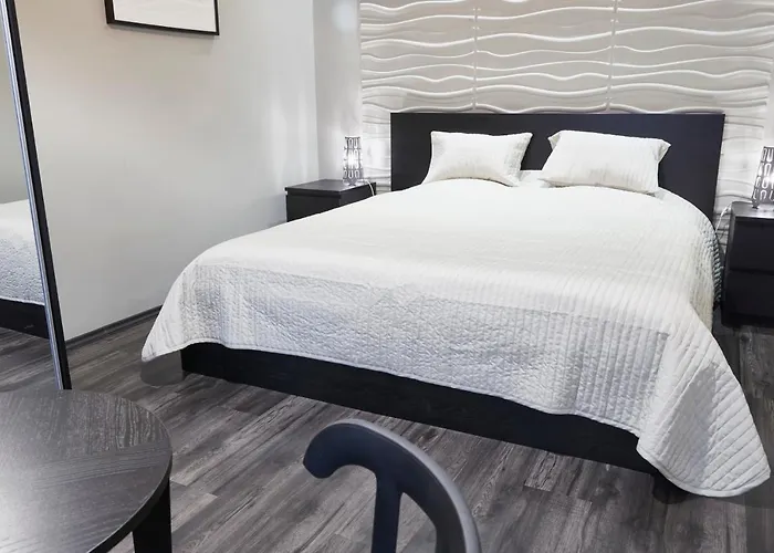 Location Yellow-black Budapesta