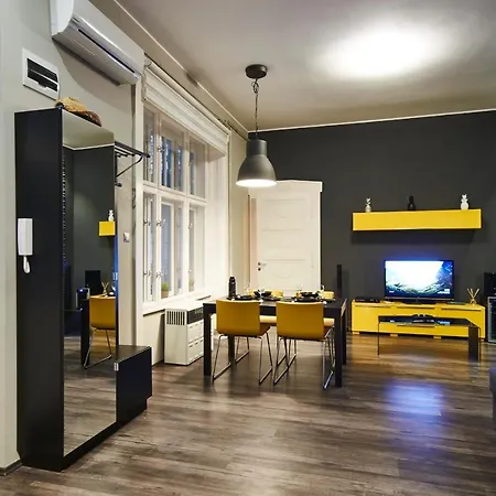 Location Yellow-black Βουδαπέστη