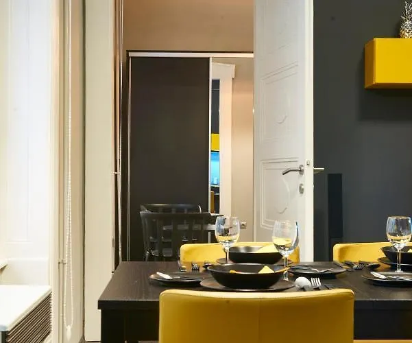 Location Yellow-black